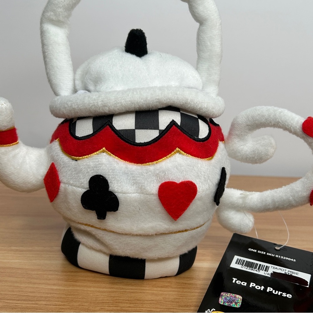 Spirit Halloween Tea Pot Purse Plush Red White Black Novelty Bag Hearts Spade - Picture 8 of 16